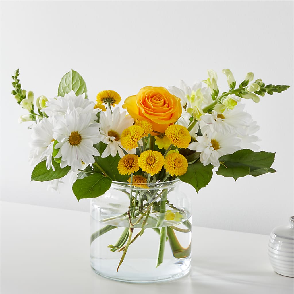 Sun Salutation Bouquet – Illusion Flower Shop, Houston TX