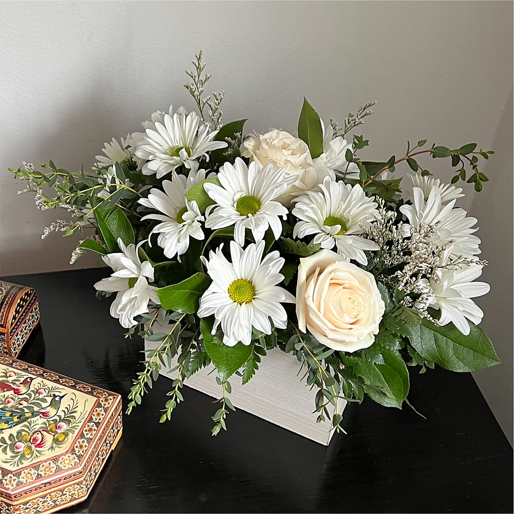 Fresh Linen Box Bouquet – Illusion Flower Shop, Houston TX