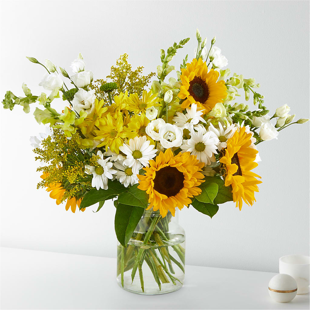 Hello Sunshine Bouquet – Illusion Flower Shop, Houston TX