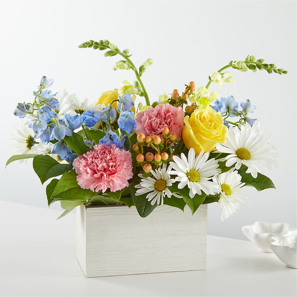 Sun Salutation Box Bouquet – Illusion Flower Shop, Houston TX