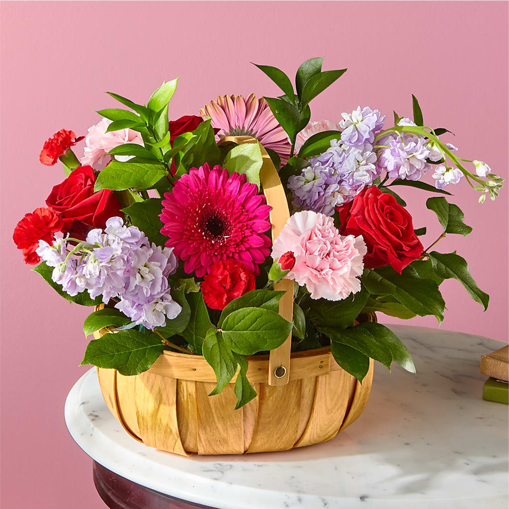 Pink Picnic Basket – Illusion Flower Shop, Houston TX