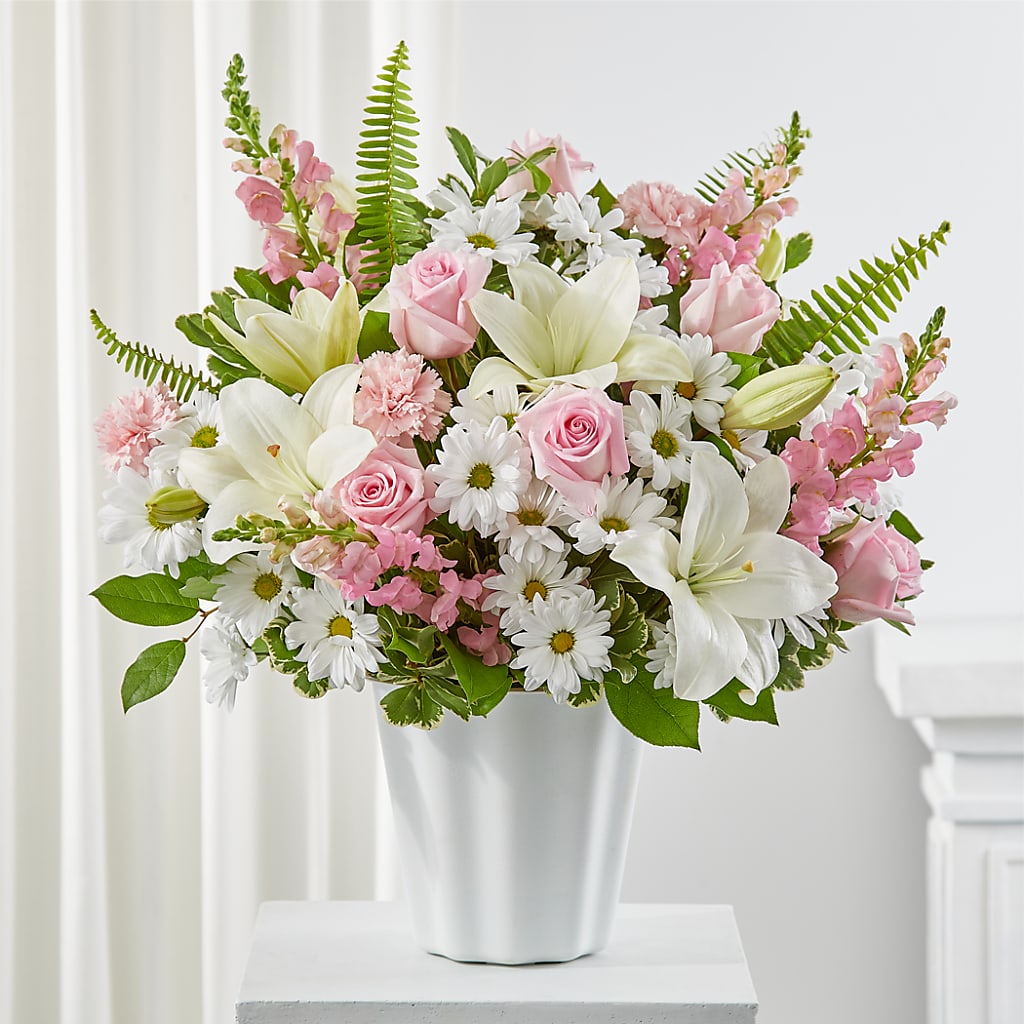 Soft Touch Tabletop Basket – Illusion Flower Shop, Houston TX