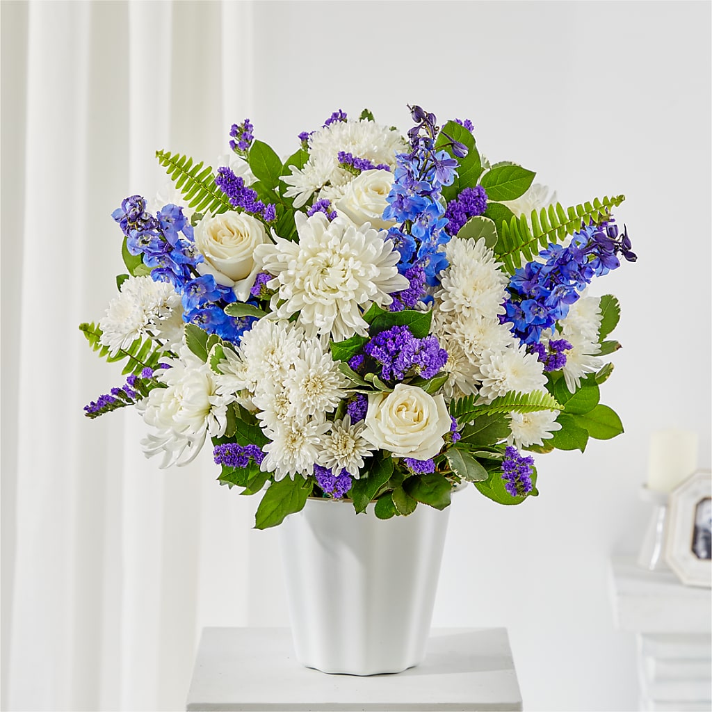 Hold Dear Tabletop Basket – Illusion Flower Shop, Houston TX