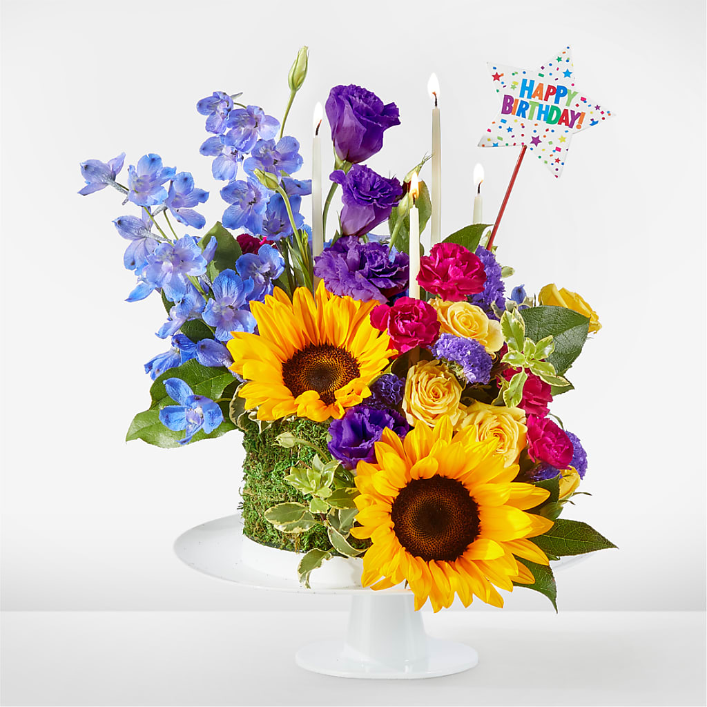 Star of the Day Floral Cake – Illusion Flower Shop, Houston TX