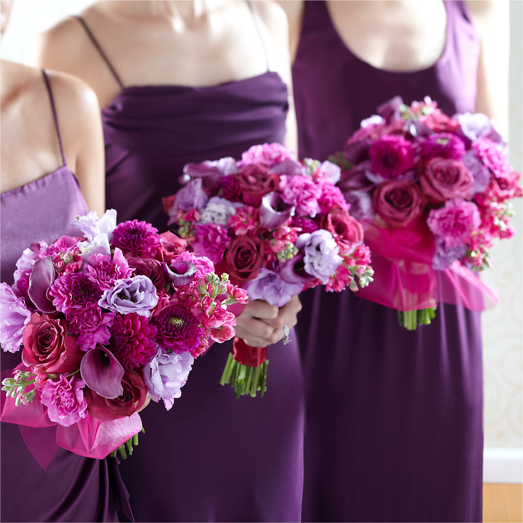 Bridesmaid's Garden Bouquet – Illusion Flower Shop, Houston TX
