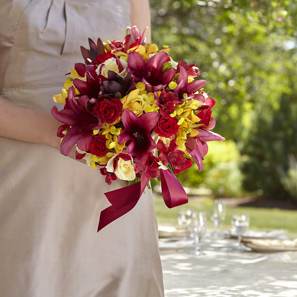 Sunningdale Bouquet – Illusion Flower Shop, Houston TX
