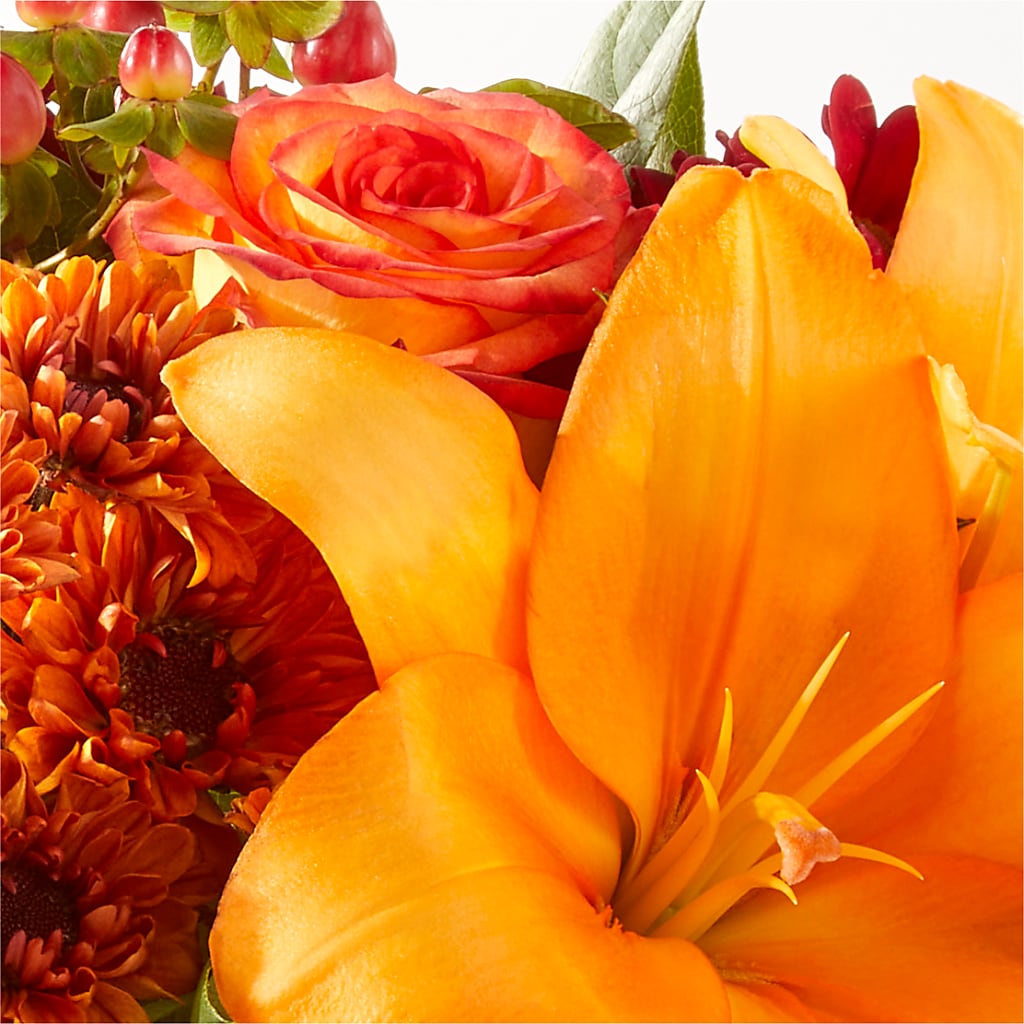 Backyard Bonfire Bouquet –  Illusion Flower Shop, Houston TX