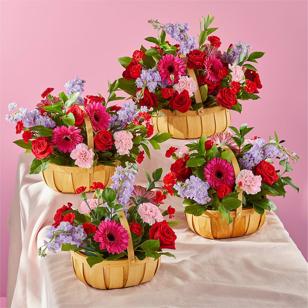 Pink Picnic Basket –  Illusion Flower Shop, Houston TX