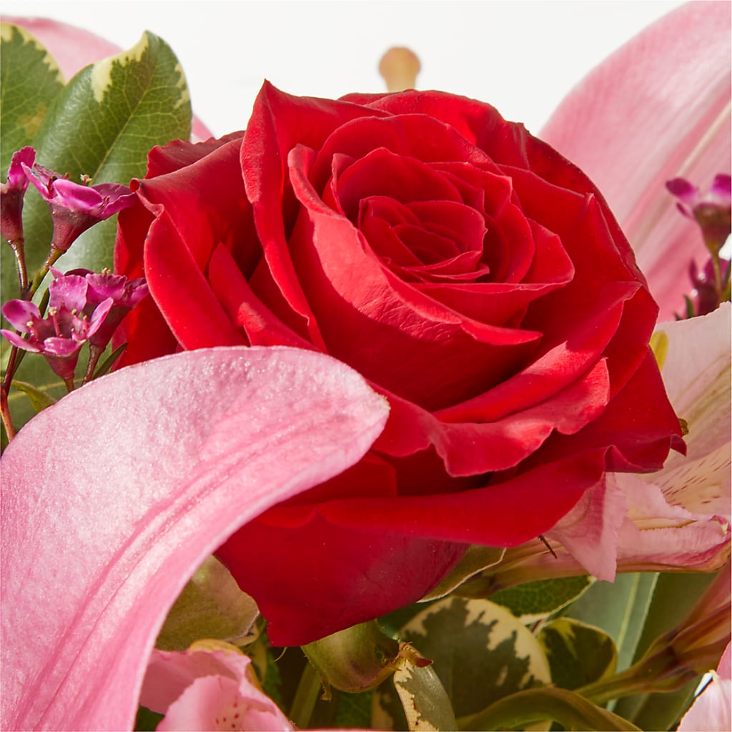 Lucky in Love Bouquet –  Illusion Flower Shop, Houston TX