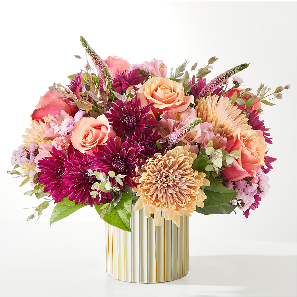 Berry Cobbler Bouquet with Ivory Vase –  Illusion Flower Shop, Houston TX