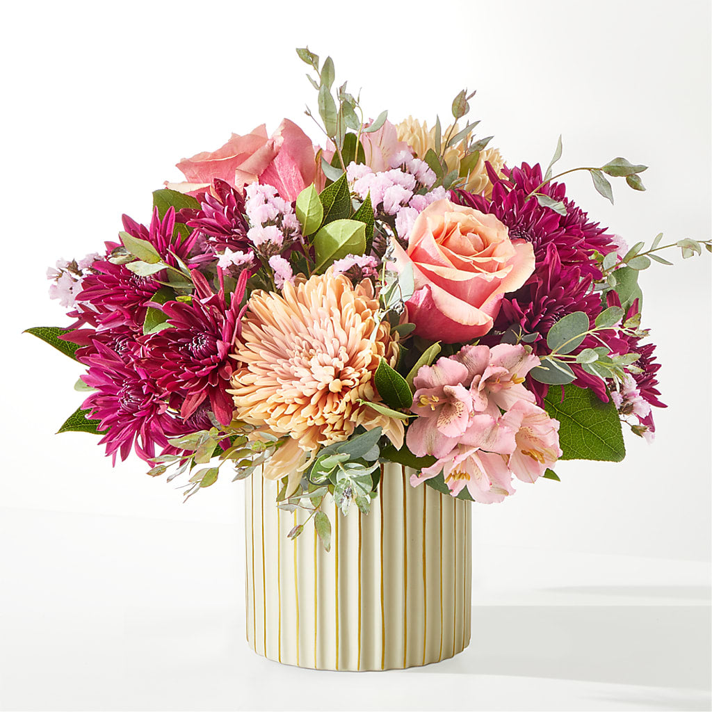 Berry Cobbler Bouquet with Ivory Vase –  Illusion Flower Shop, Houston TX