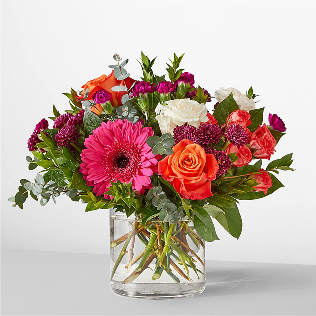 Smell the Roses Bouquet –  Illusion Flower Shop, Houston TX