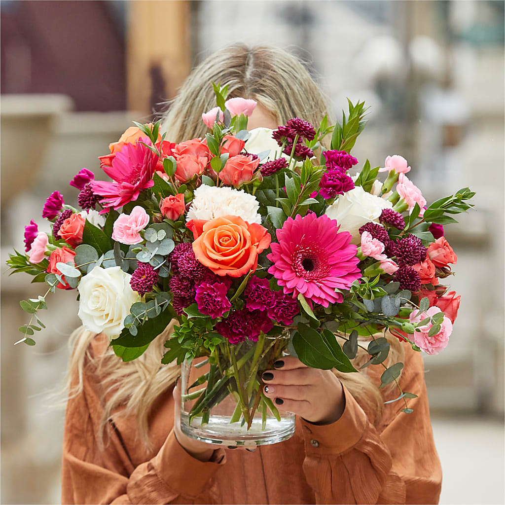 Smell the Roses Bouquet –  Illusion Flower Shop, Houston TX