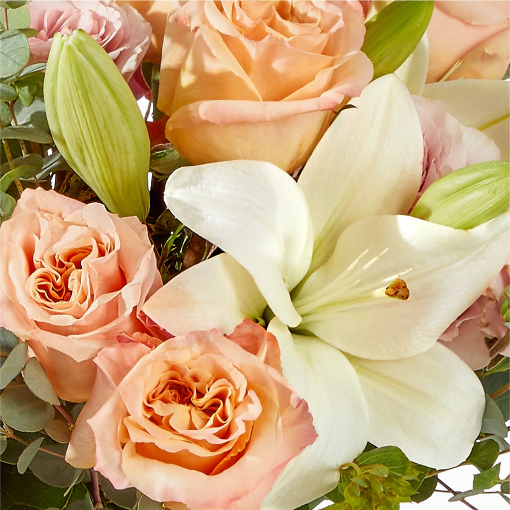 Grapefruit Splash Bouquet –  Illusion Flower Shop, Houston TX