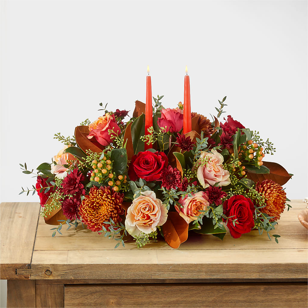 Gather Near Centerpiece –  Illusion Flower Shop, Houston TX